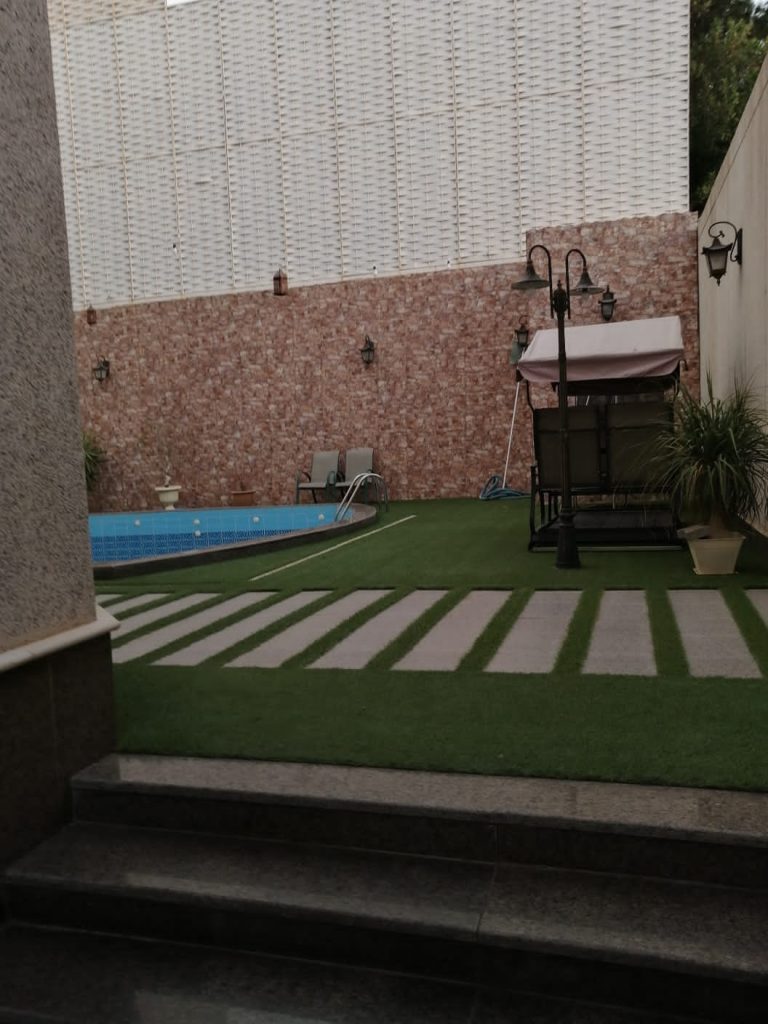 f9b9d920-32e1-41c3-9445-ba351fd30215